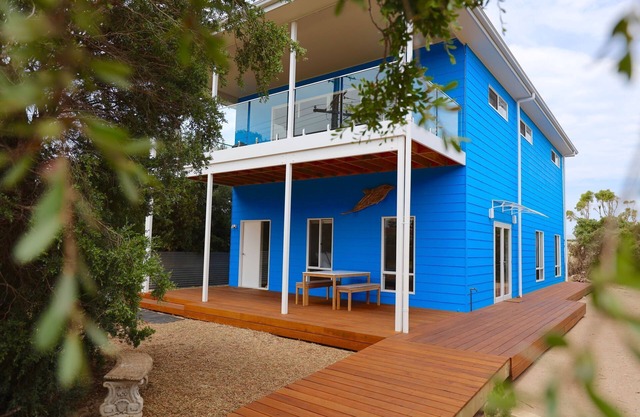 Beautiful new home at Long Beach