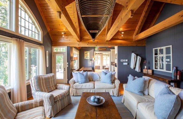 Lake Rosseau Lake House avec toutes les cloches et les sifflets!