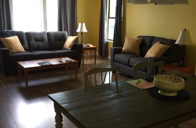 Sea Oats I102, abordable / propre / grand / mis à jour Condo-Pet Friendly-Room To Roam
