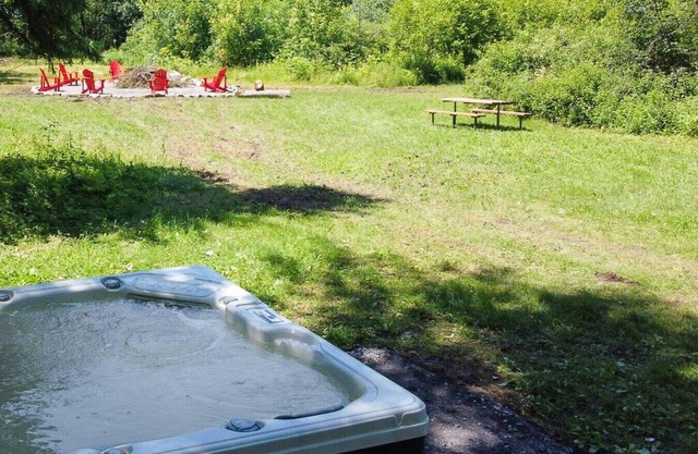 JUMANJI bord de l'eau et Spa