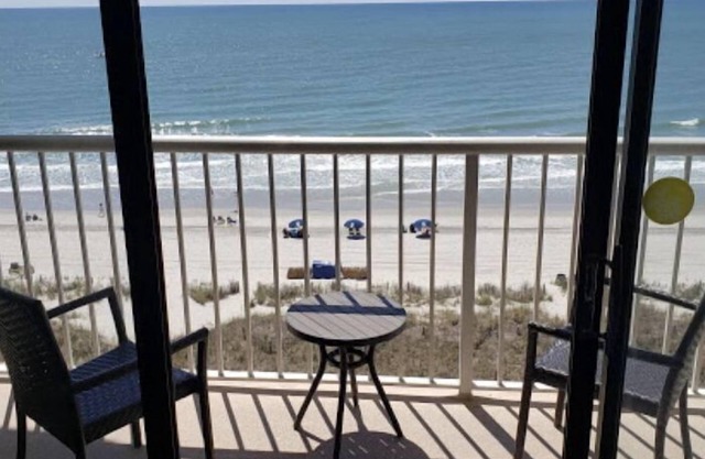 1 bedroom, Peaceful Beachfront, Westwinds