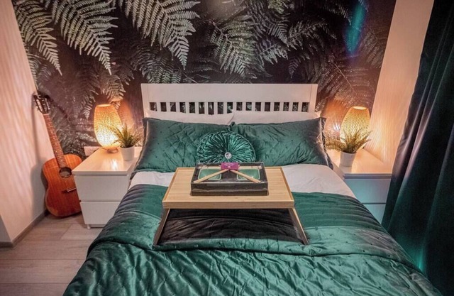 Forest Work & Relax Accommodation (Jungle Room)