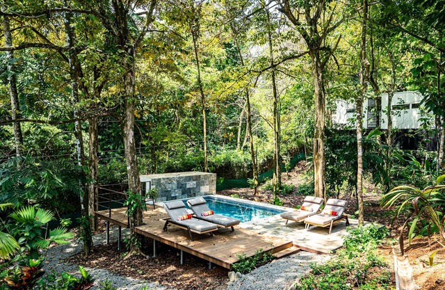Jungle Oasis in Uvita: Mountain Views, Near Beach & National Park Adventure!