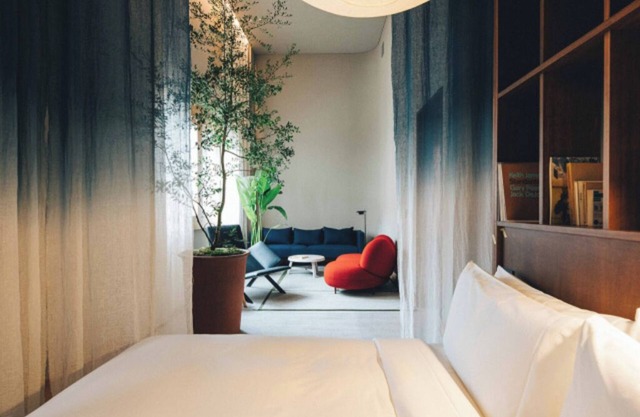 Junior Suite in Your Quiet Zen Hotel in the city