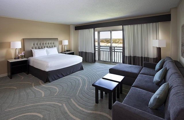 Junior Suite Lakeview at Lakeway Resort and Spa, Outdoor Pool!