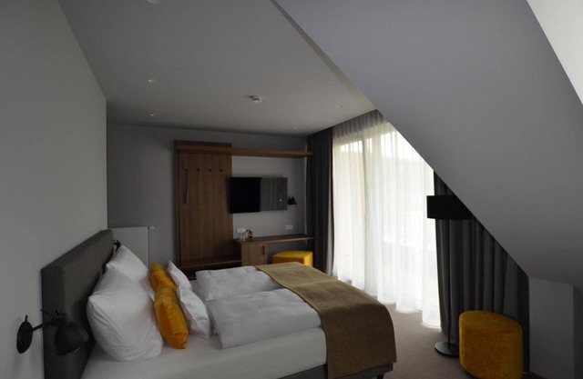 Junior Suite with free-standing bathtub - Boutique Hotel Moselgarten