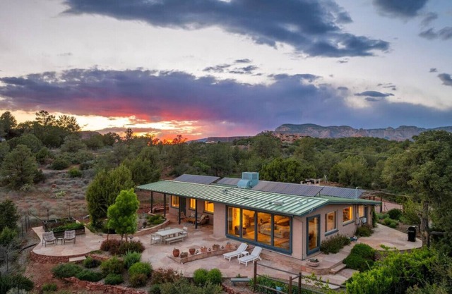 Juniper Ranch Main House - Private, Central, Views