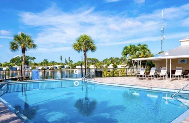 Just 2 Miles to Beach: Charming Getaway - Pool - Sports – Lake Activities
