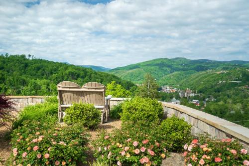 Just Perfect By Stony Brook Cabins