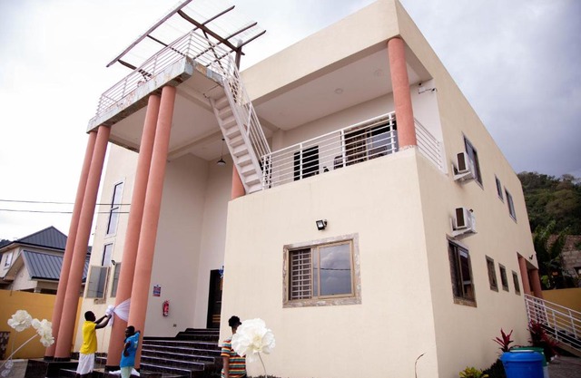 Justa Hotel Annex