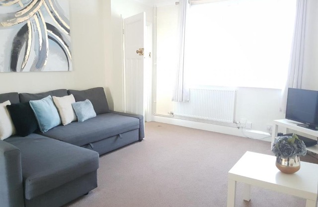 K Suites - Alder Road - FREE Parking