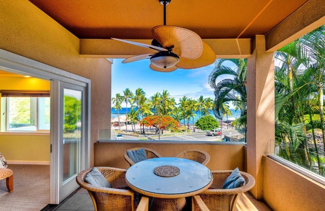 Kahalu'u Beach Villas 1-203