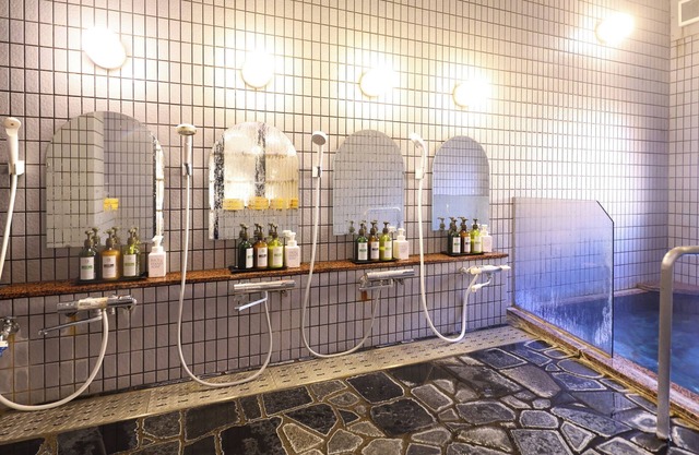 Kakeyu Onsen Kutsurogi No Yado Kuroiwa Ryokan