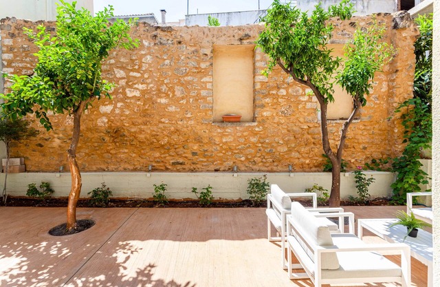 Kalamata Cosy Haven, Hidden Gem In the City Center