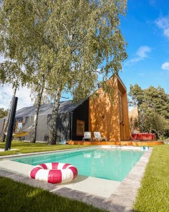 Kalbornia LAKE & POOL HOUSE by JWPM