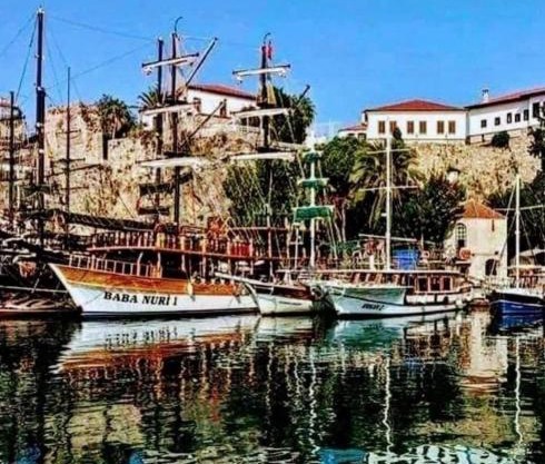 Kaleiçi muhteşem konum deniz yakını 1+0 özel ev