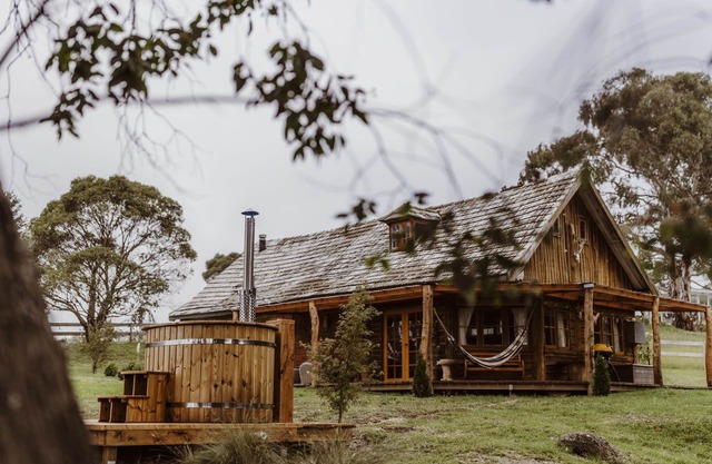 Kallarroo Cottage dans les montagnes enneigées