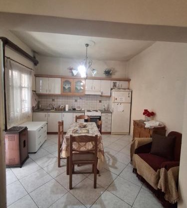 Kaloxori Apartment - Limnothalassa