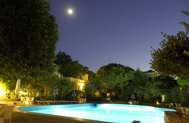 Kalydna Island Hotel