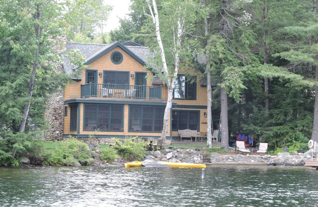 Lake Sunapee Water Front Luxury Timber Home, à quelques minutes de Mnt Sunapee, pour 11 personnes