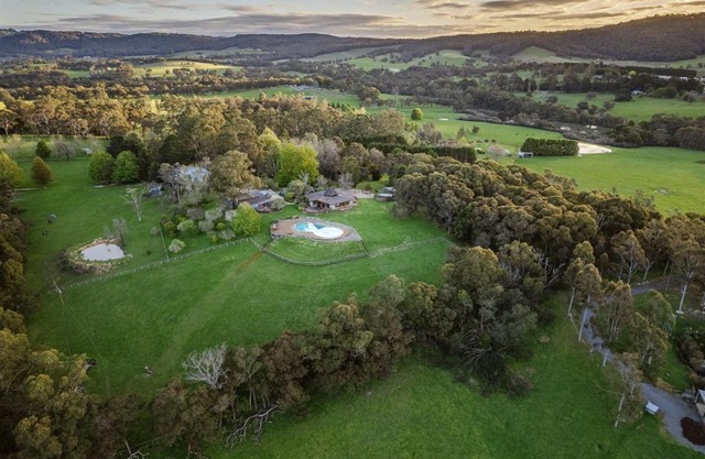 Kangaroo Manor