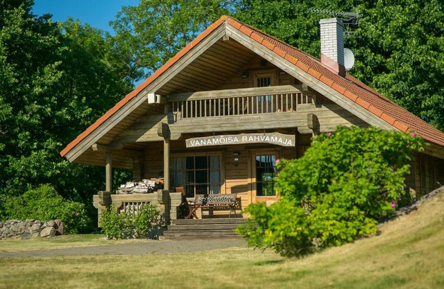 Kangru Holiday Home