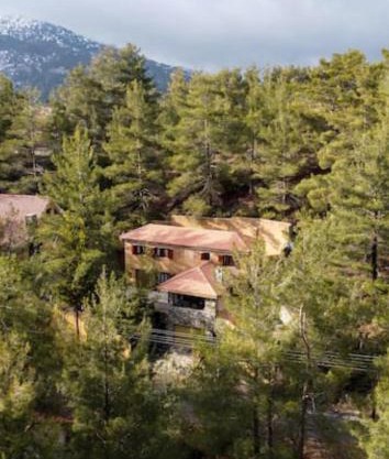 Kardama HideAway