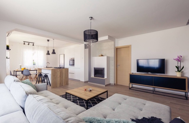 Appartement Karlo avec piscine ***