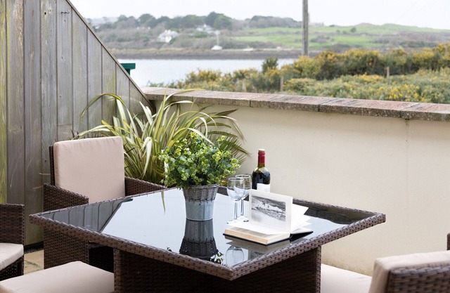 Karndu retreat, Hayle, overlooking the RSPB