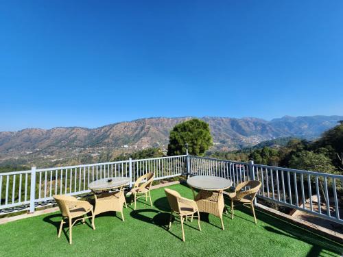 Kasauli Green View with Pool by Kasauli Vista