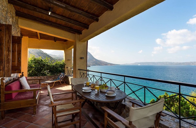 Penthouse de Katerina belle villa en bord de plage près de Kalyves, Chania