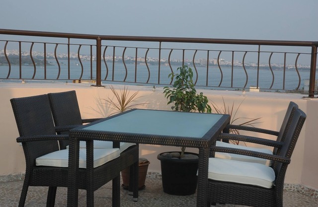 Katriya Hotel & Towers