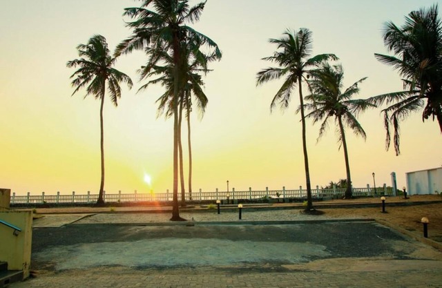 KAY JAY BEACH FRONT
