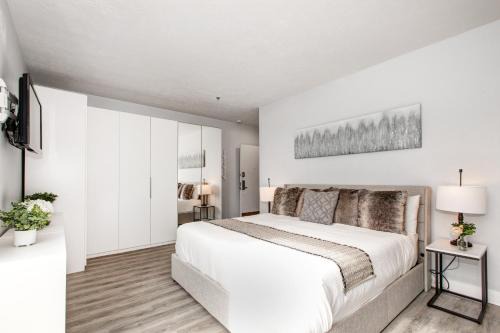 KBM Resorts: MAS-2003 Panoramic Sunshine Modern 2BR 3 min drive to Jordanelle Gondola