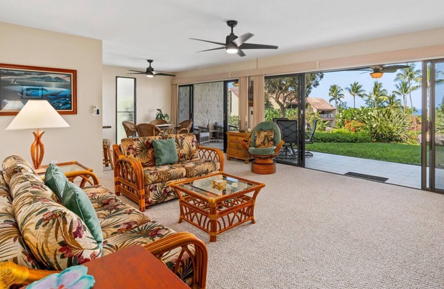 Keauhou Punahele #B108: Grnd-floor 2-bed, 2-bath + garden views and outdoor BBQ