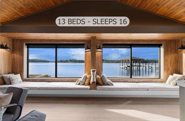 Keenan Beach w/Beach, Heated Pool & Game Room