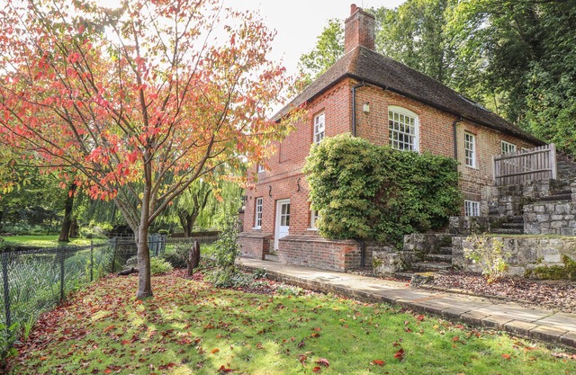 Maison du gardien, HOLLINGBOURNE