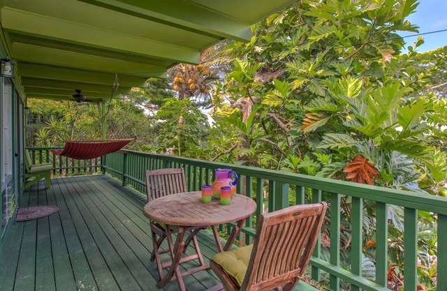Kehena Treetop Bungalow - À quelques minutes de la nouvelle plage de sable noir de Pohoiki!