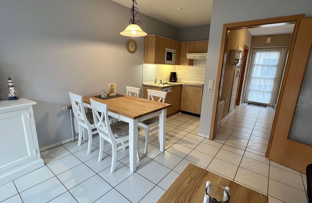 Kellenhusen - Birkenweg 11 B - Close to the beach... Semi-detached house over 2 floors for max. 4 persons!
