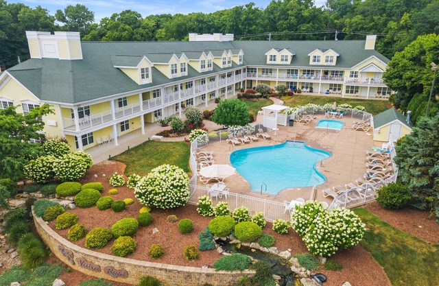 Kelleys Island Venture Resort