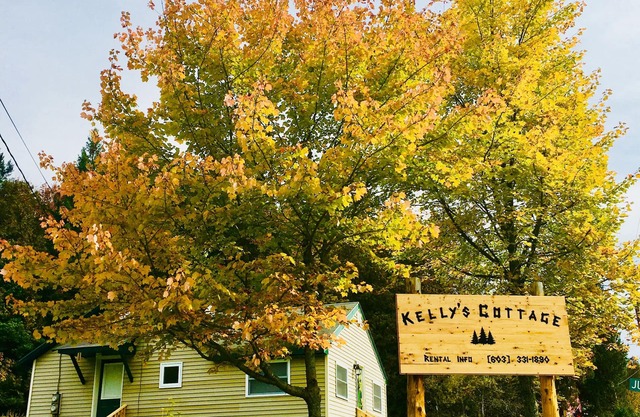 * Kelly’s Cottage * cabine propre et confortable située à Pittsburg NH