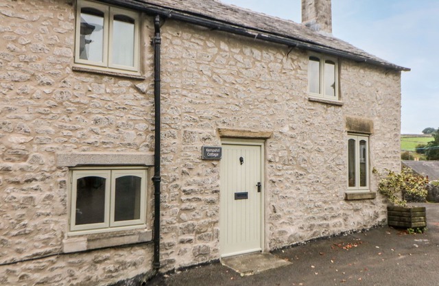 Kempshill Cottage, TIDESWELL