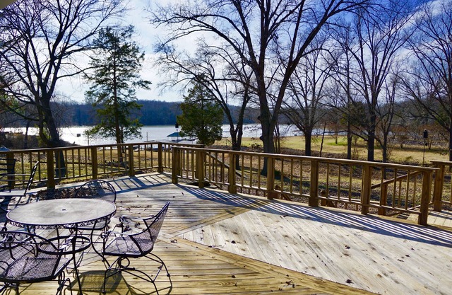Kentucky Lake 3 chambres, 2 salles de bain maison privée avec quai privé et location de ponton.