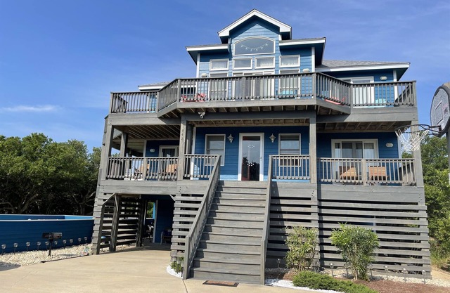Kick-back and relax at your private getaway in Corolla, NC