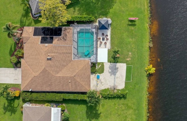 Relaxing Beautiful Lakeview Home and Kid's Heaven