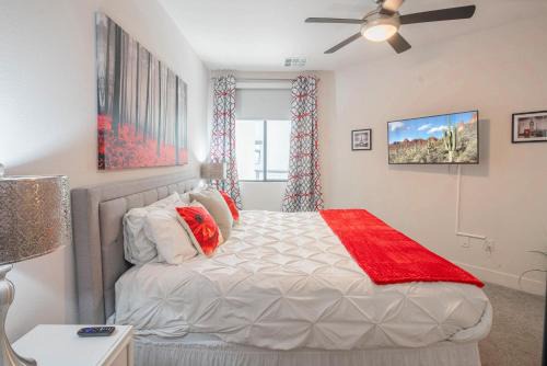 King Bed-Courtyard View-Pool-Games-Instant Booking G3043