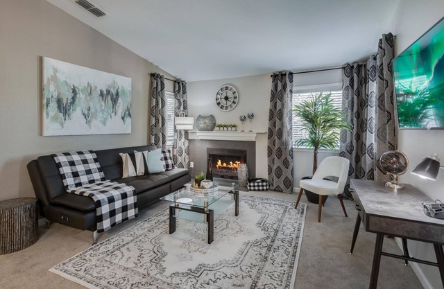 King Master Cozy Master Suite, Long Stays are Welcome