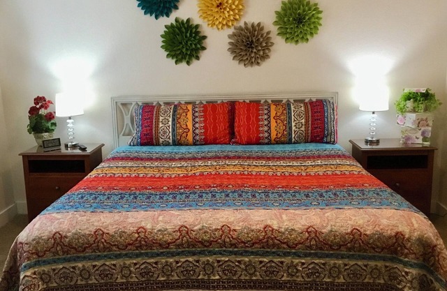 Private Entrance King Bed Entire Suite No Cleaning Fee