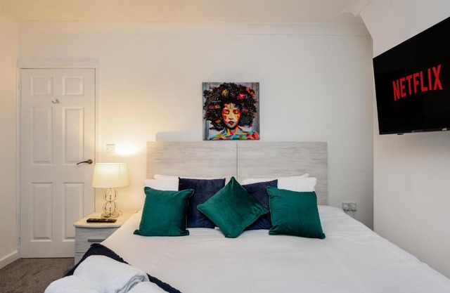 King Beds, Street Parking, Smart Tv's every room!
