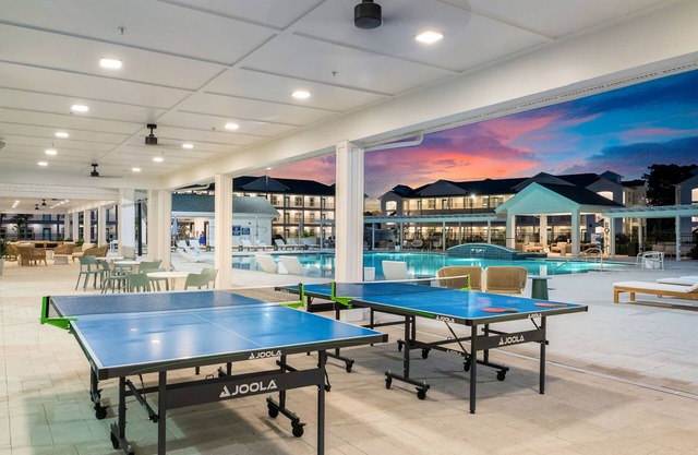 King Condo Panama City Beach All Amenities Resort Retreat & Luxury